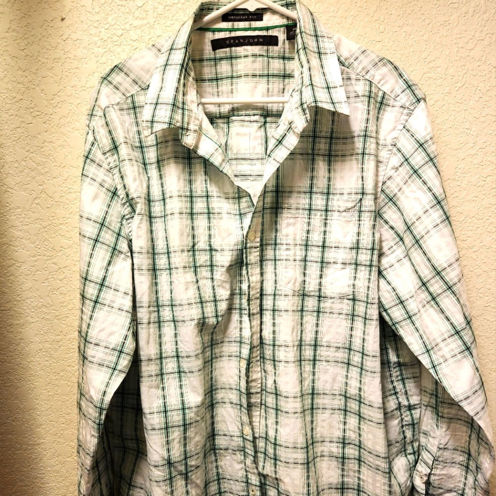 XXL white/black/green Sean John button down long sleeve shirt